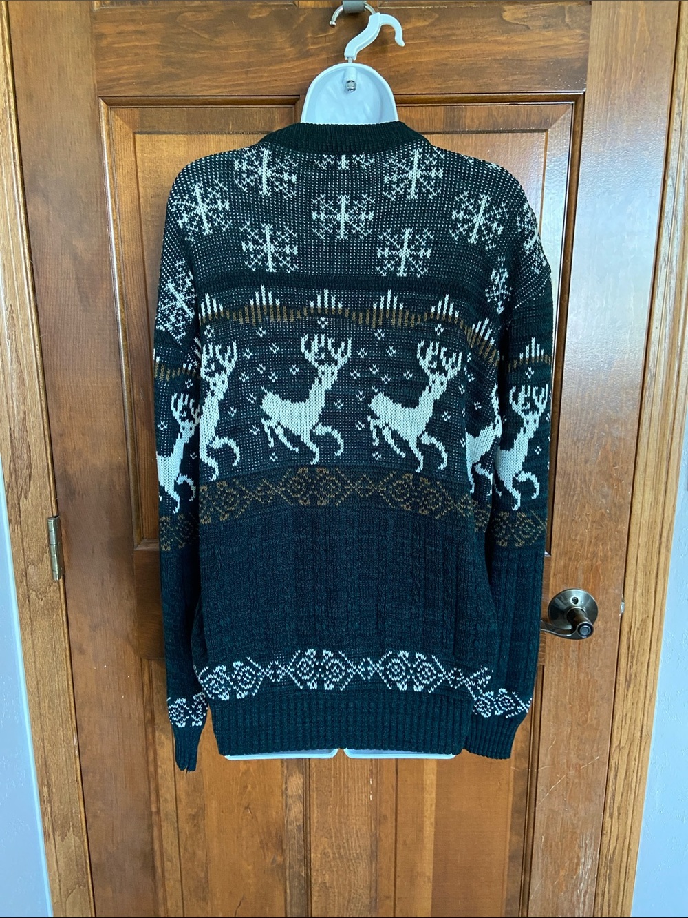 vintage Hardwood & Pine knit sweater a classic Nordic holiday design Size Medium - Picture 5 of 9